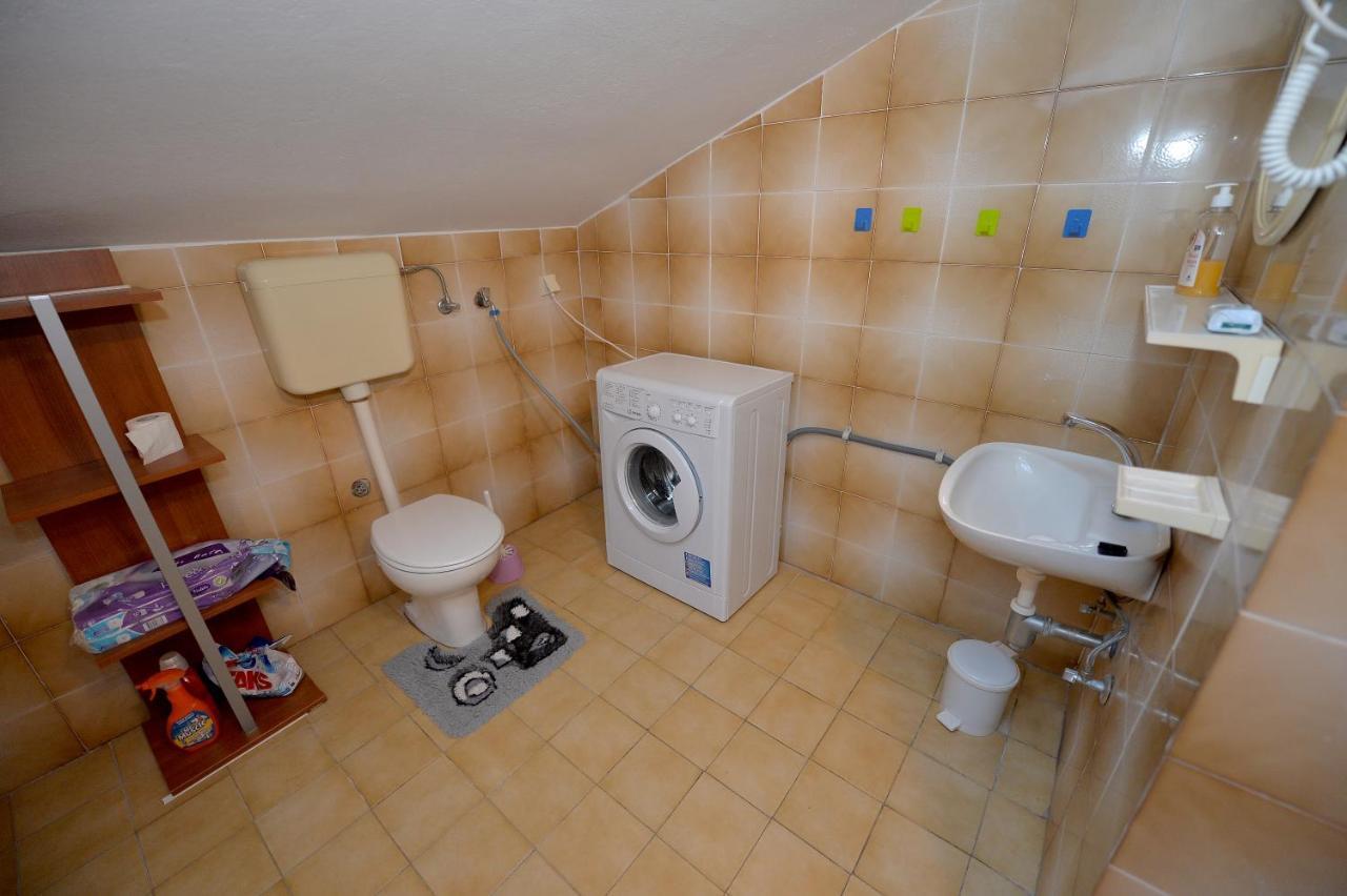 Nera Apartment *
